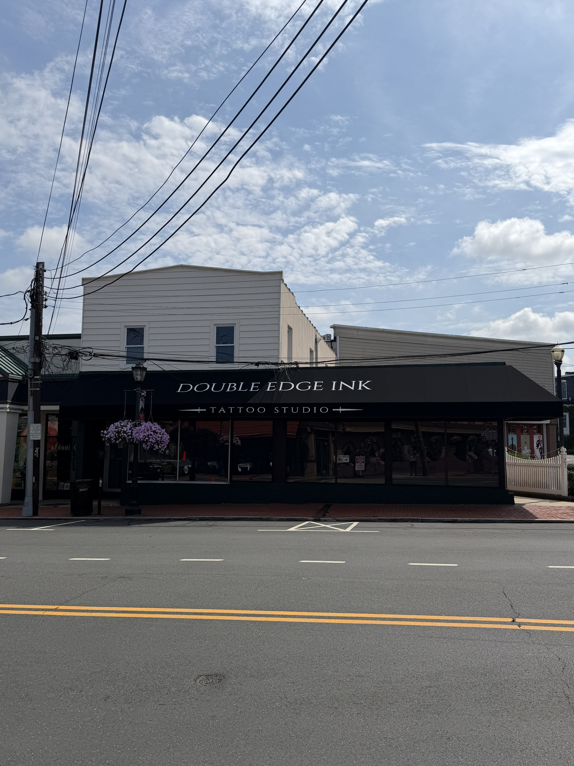 Double Edge Ink storefront on New York Avenue, Huntington
